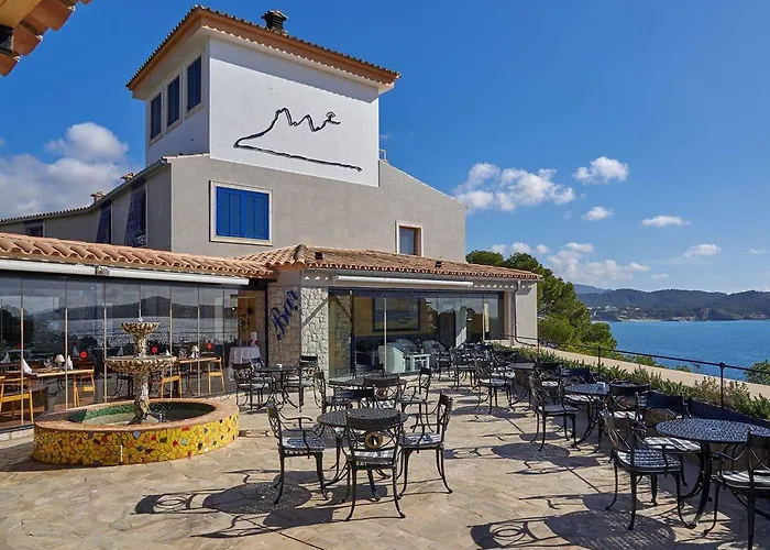 Petit Cala Fornells Hotel 5*