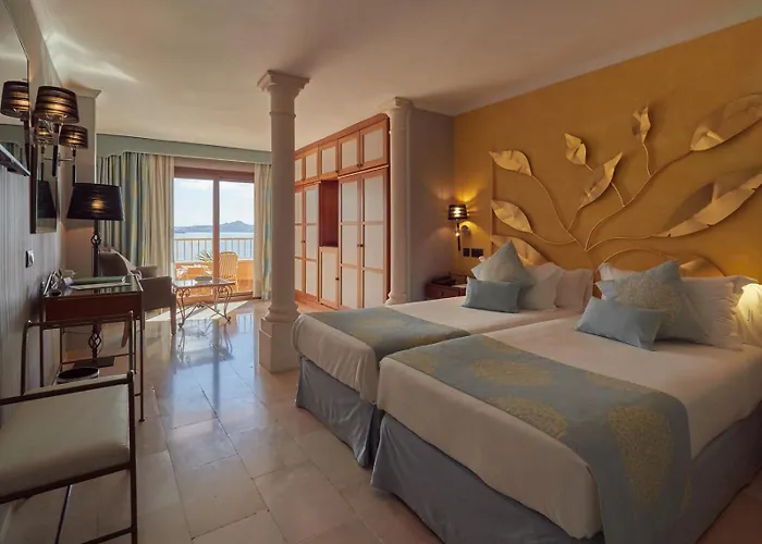 Hotel Petit Cala Fornells 5*