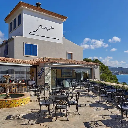 Petit Cala Fornells Hotell 5*