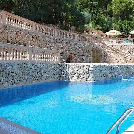 Petit Cala Fornells Szálloda 5*