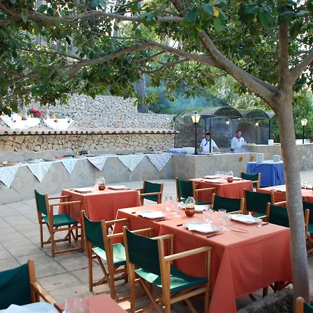 Hotell Petit Cala Fornells