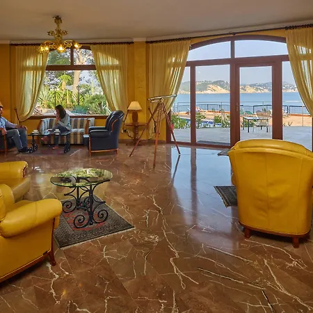 Petit Cala Fornells Hotell Peguera