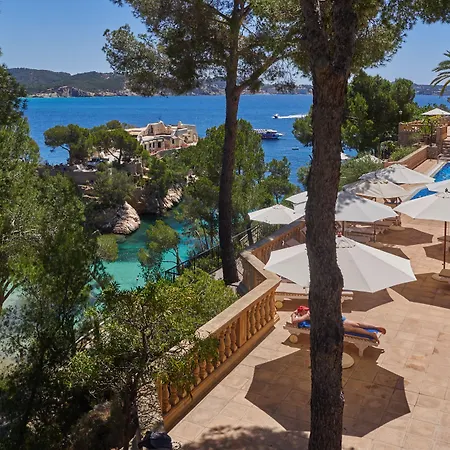 Petit Cala Fornells Szálloda 5*