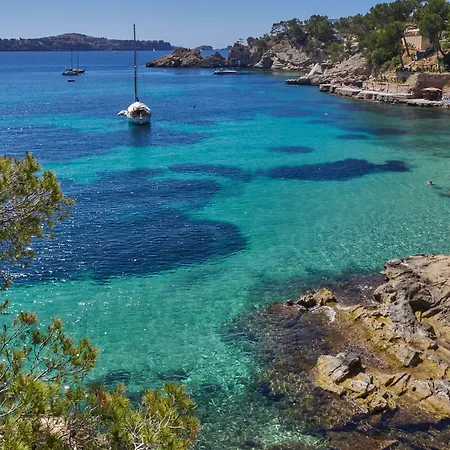 Petit Cala Fornells Szálloda