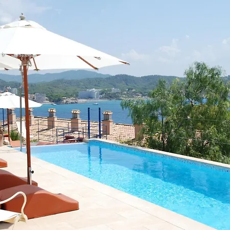 Szálloda Petit Cala Fornells