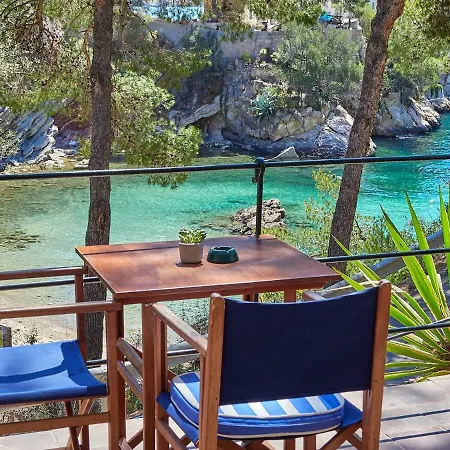Petit Cala Fornells Szálloda 5*