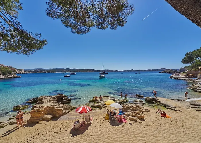 Petit Cala Fornells מלון 5*