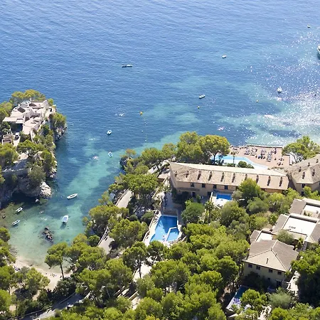 فندق Petit Cala Fornells 5*