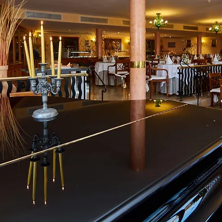 Petit Cala Fornells 5* פגוארה