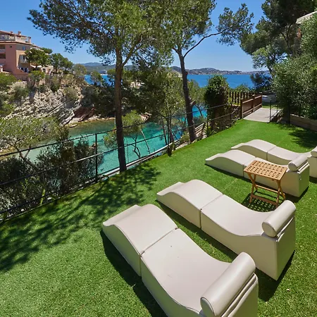 Petit Cala Fornells Hotel