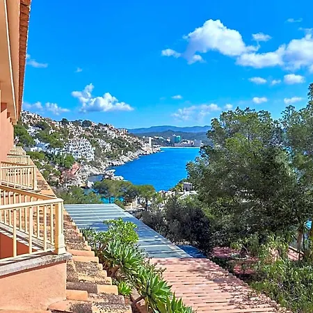 Petit Cala Fornells Szálloda 5*