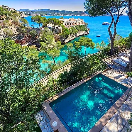 Petit Cala Fornells Szálloda 5*