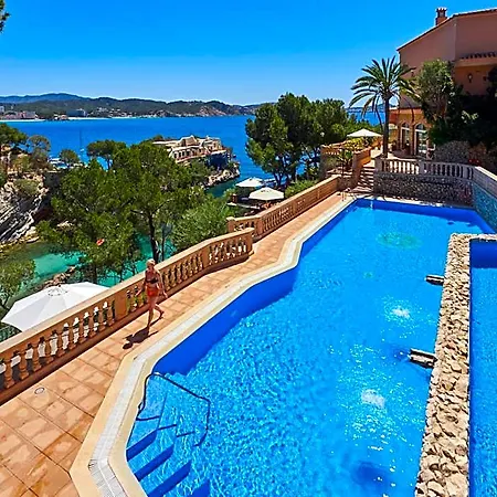 Szálloda Petit Cala Fornells 5*