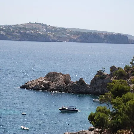 فندق Petit Cala Fornells باغيرا