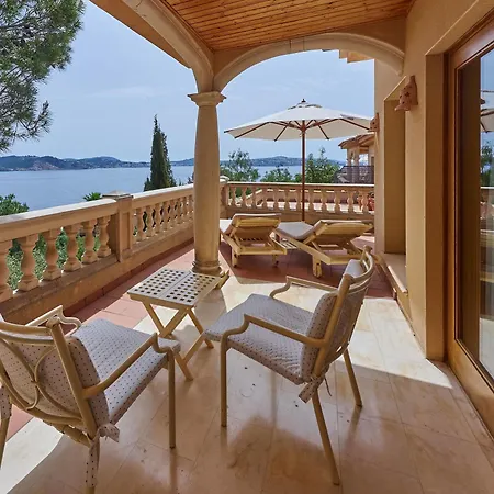 Готель Petit Cala Fornells Пегера