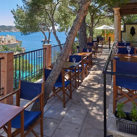 فندق Petit Cala Fornells باغيرا