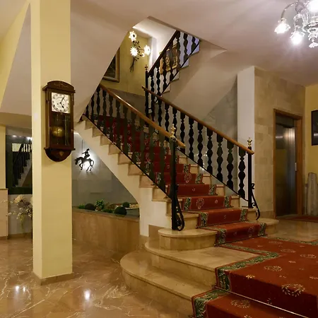 Petit Cala Fornells Hotel