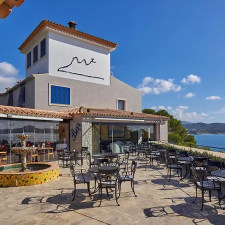 Petit Cala Fornells Готель