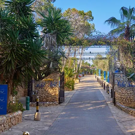 فندق Petit Cala Fornells باغيرا
