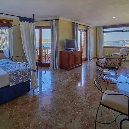Petit Cala Fornells فندق باغيرا