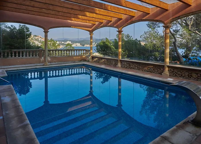 Petit Cala Fornells Готель Пагера