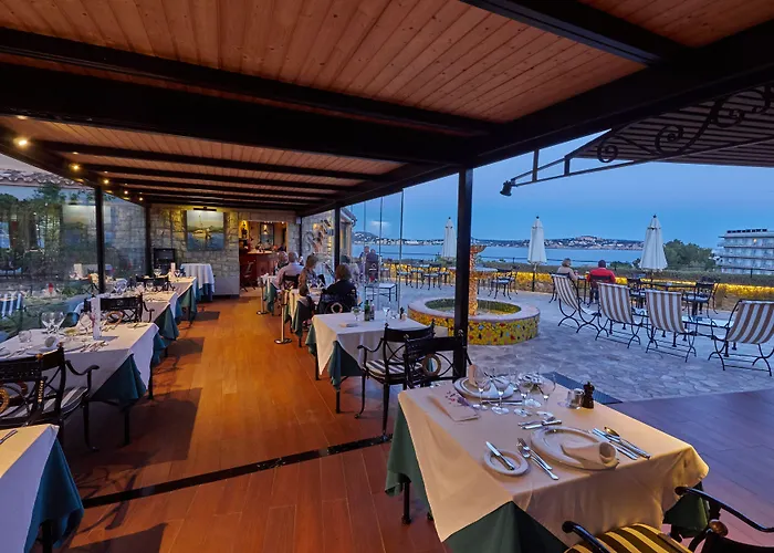 Petit Cala Fornells 5* Peguera