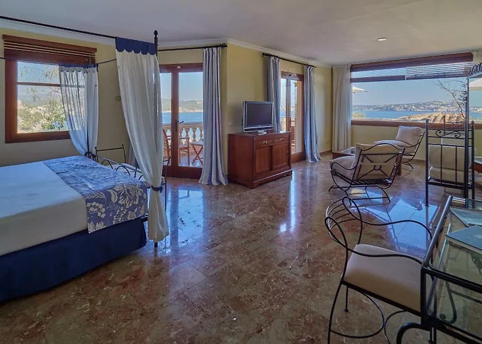 Petit Cala Fornells 5* Peguera