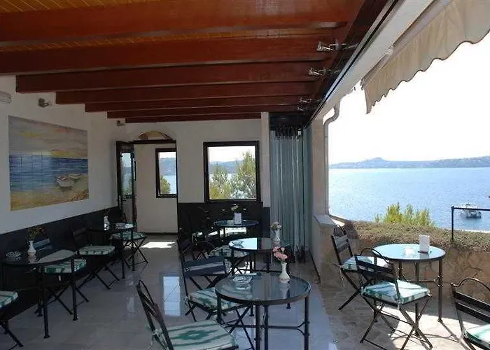 Petit Cala Fornells Пагера