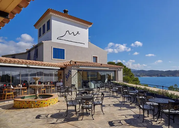 Petit Cala Fornells Hotel