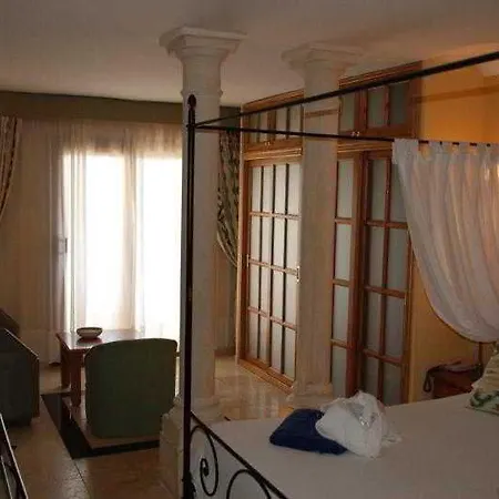 Petit Cala Fornells Peguera