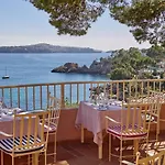 Szálloda Petit Cala Fornells Paguera