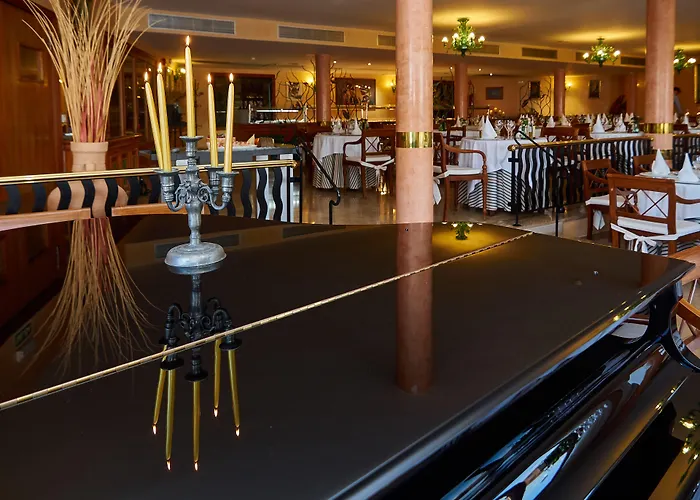 Petit Cala Fornells 5* Пагера